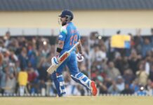 पहले वनडे में विराट कोहली की धमाकेदार सेंचुरी से भारत ने दक्षिण अफ्रीका को हराया!