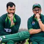 पाकिस्तान क्रिकेट में सत्ता संघर्ष: चयनकर्ता माइक हेसन की ताकत कम करने की कोशिश में!