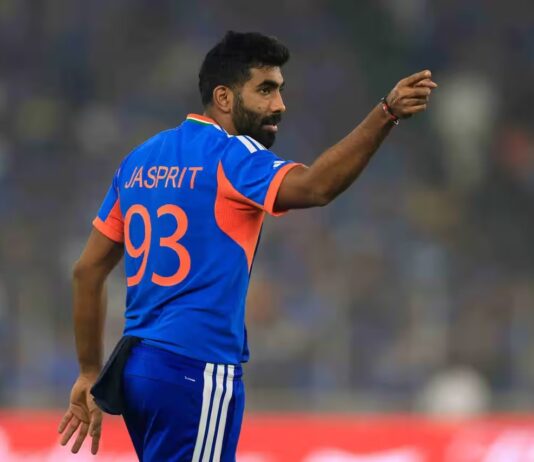 जसप्रीत बुमराह की तुलना उस्मान तारिक से: आकिब जावेद के बयान पर भड़के फैंस!