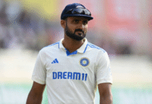 IPL 2026: केकेआर ने घायल आकाश दीप की जगह विदर्भ के तेज गेंदबाज सौरभ दुबे को टीम में शामिल किया!