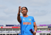 महिला टी20 विश्व कप: पाकिस्तान के खिलाफ भारत ने बरकरार रखी ‘नो हैंडशेक’ नीति!
